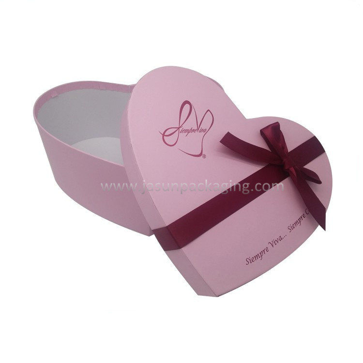 Luxury heart shaped cardboard gold hot stamping title=