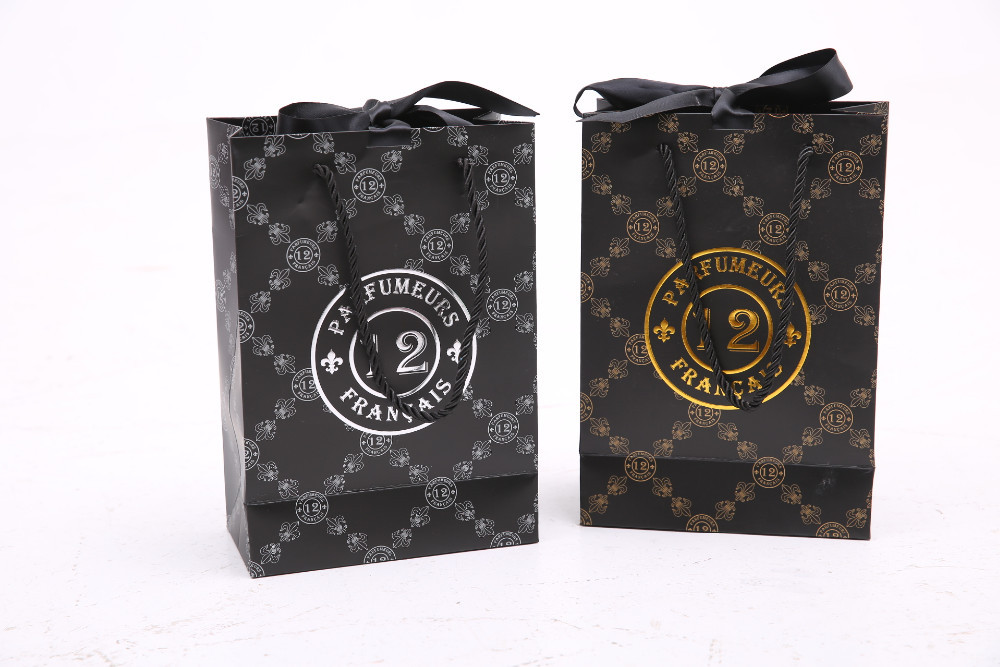 China-supperlier-paper-gift-bag-custom-paper