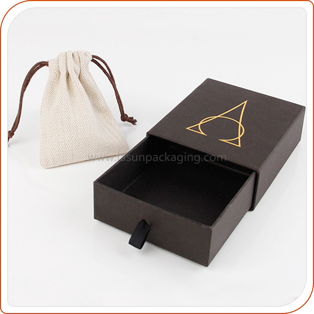 Cardboard-bags-gift-boxes-custom-premium-box